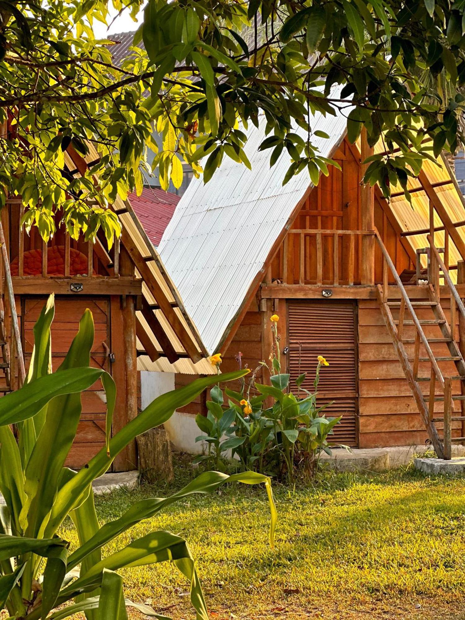 A Pousada Lazy Bones Koh Rong Sanloem Exterior foto